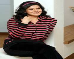 Not only in acting, the actress has named herself in modeling also and is a brand ambassador of a popular line of relaxed clothing called 